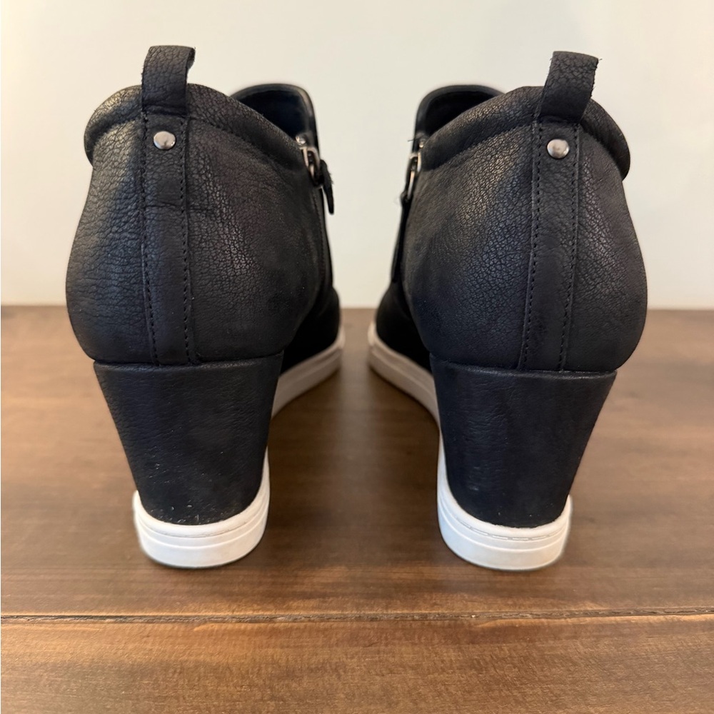 Like new Caslon Aiden Leather Black Wedge Sneaker Zip Side sz 13 - Picture 4 of 5